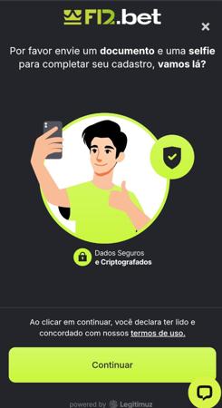 Tela da F12.bet solicitando o envio de um documento e uma selfie para completar o cadastro. A imagem mostra um personagem segurando o celular e fazendo um joinha