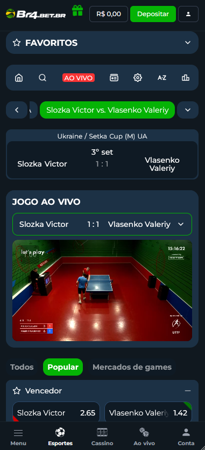 Tela da casa de apostas Br4bet com transmissão ao vivo de uma partida de tênis de mesa